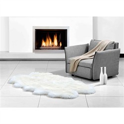 Veruca Modern Ivory Sheepskin 4 Pelt Fur Rug - 4'x6'|