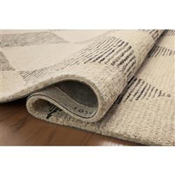 Kaelith French Country Beige Wool Diamond Patterned Rug - 5'x7'6"|