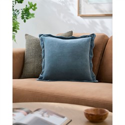 Stella French Country Dark Blue Cotton Scallop Throw Pillow - 18x18|