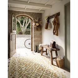 Olivia French Country Green Wool Floral Patterned Rug - 5'x7'6"|