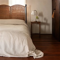 Mirea Coastal Beach Natural Rattan Woven Iron Scalloped Bed - Queen|