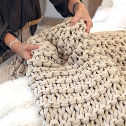 Finn Coastal Beach White Chunky Knit Throw Blanket|