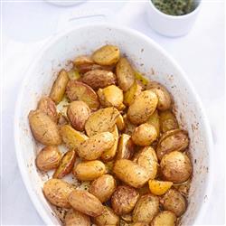 Staub White Ceramic Oval 2 Piece Bakeware Set|