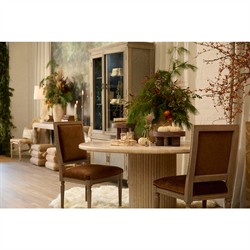 Nylah Modern Classic Ivory Sheepskin Rug - 6'x8'|