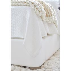 Anastasia Modern Classic White Performance Oak Wood Bed - Queen|