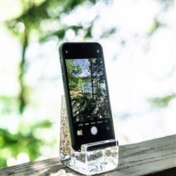 Simon Pearce Woodbury Modern Clear Glass Phone/Tablet Holder - Small|