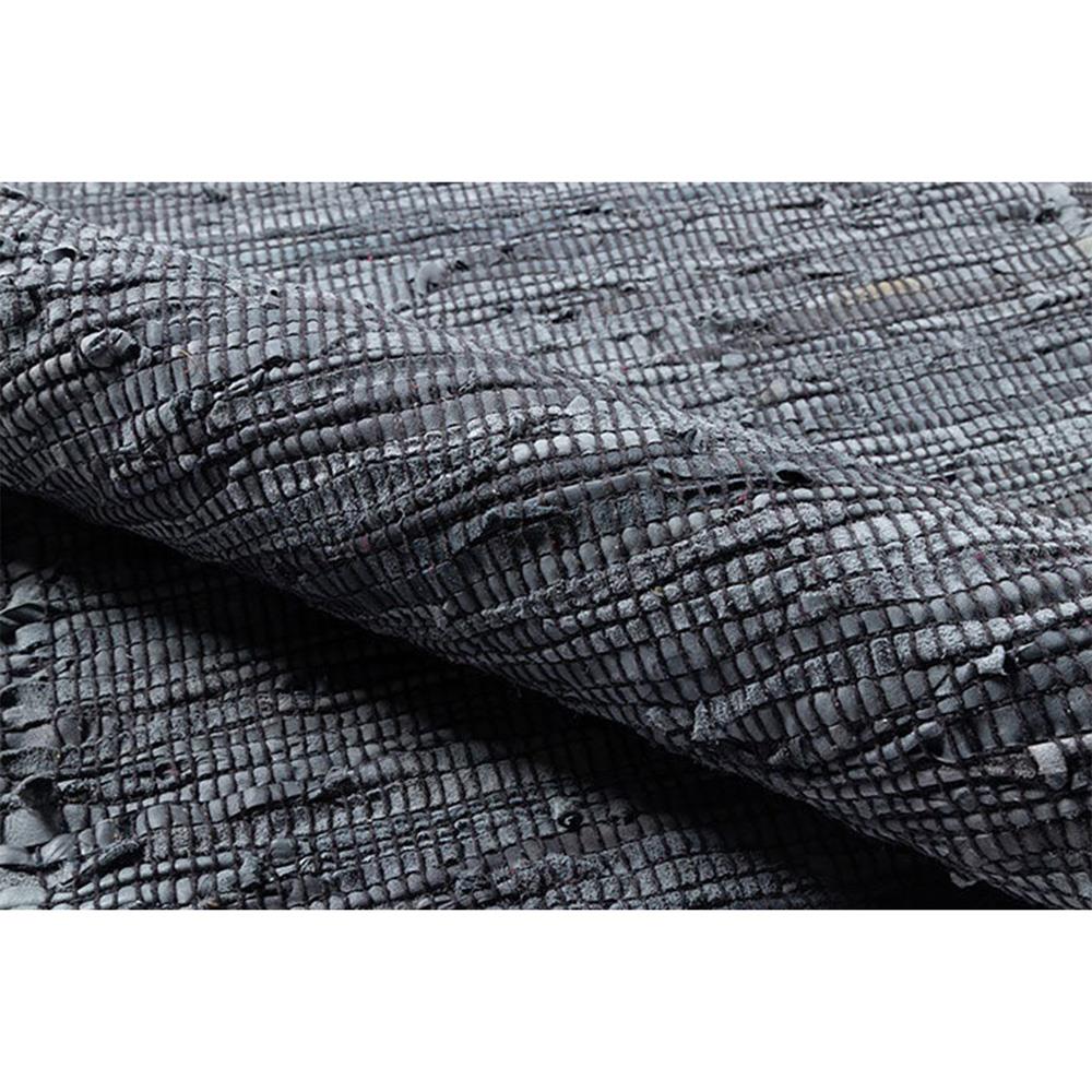 Trisha Coastal Beach Two Tone Dark Blue Leather Solid Rug - 3'6"x5'6"|