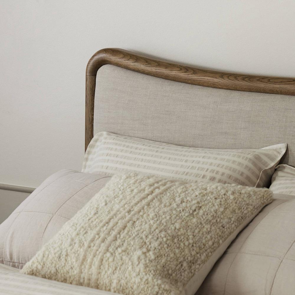 Holmes Rustic Lodge Beige Performance Brown Oak Curved Bed - Queen|