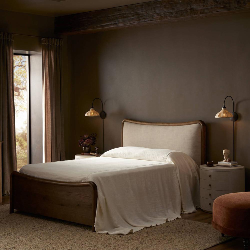 Holmes Rustic Lodge Beige Performance Brown Oak Curved Bed - Queen|