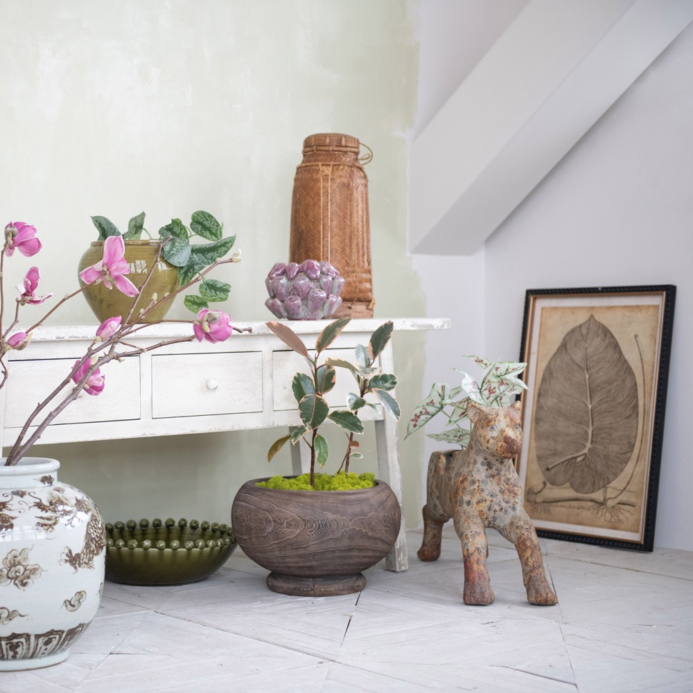 Wrenlee French Country Distressed Brown Wood Outdoor Planter|