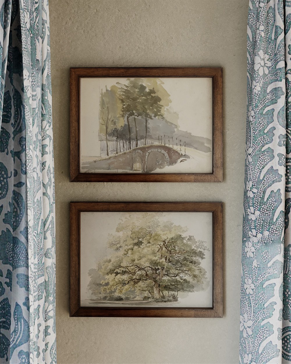 Ashby Traditional Green Bridge Brown Walnut Frame Painting - 8x10|