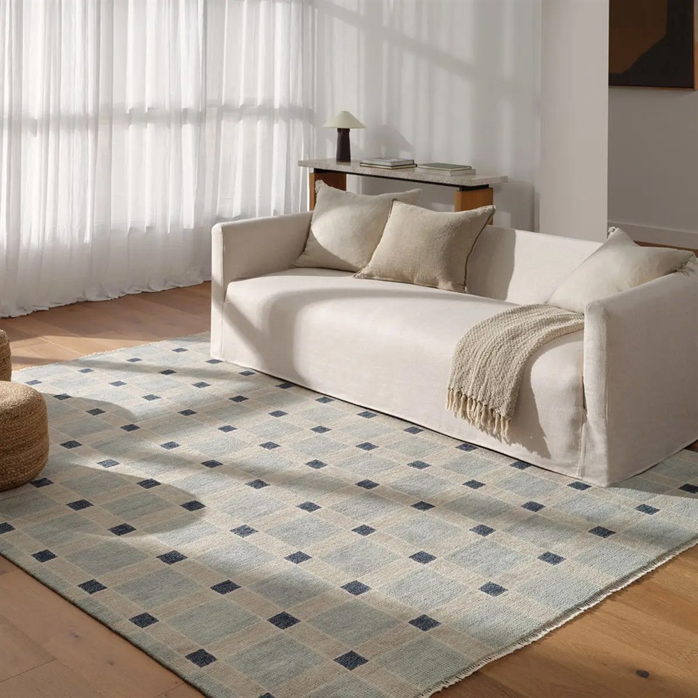 Malien Updated Traditional Blue Wool Grid Patterned Hand Knotted Rug ...