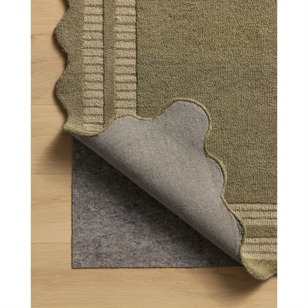 Scottie Updated Traditional Olive Wool Scalloped Solid Border Rug - 5'x7'6"|