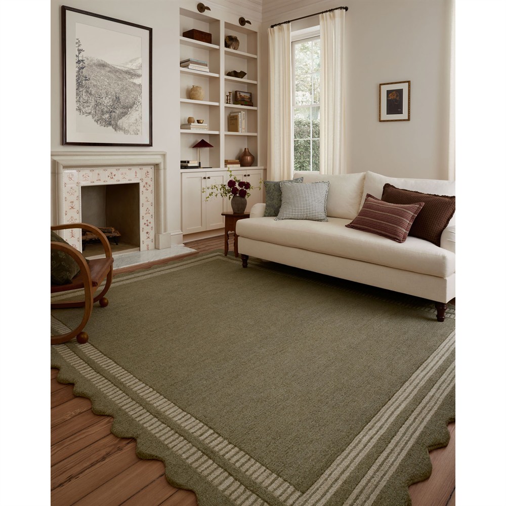 Scottie Updated Traditional Olive Wool Scalloped Solid Border Rug - 5'x7'6"|