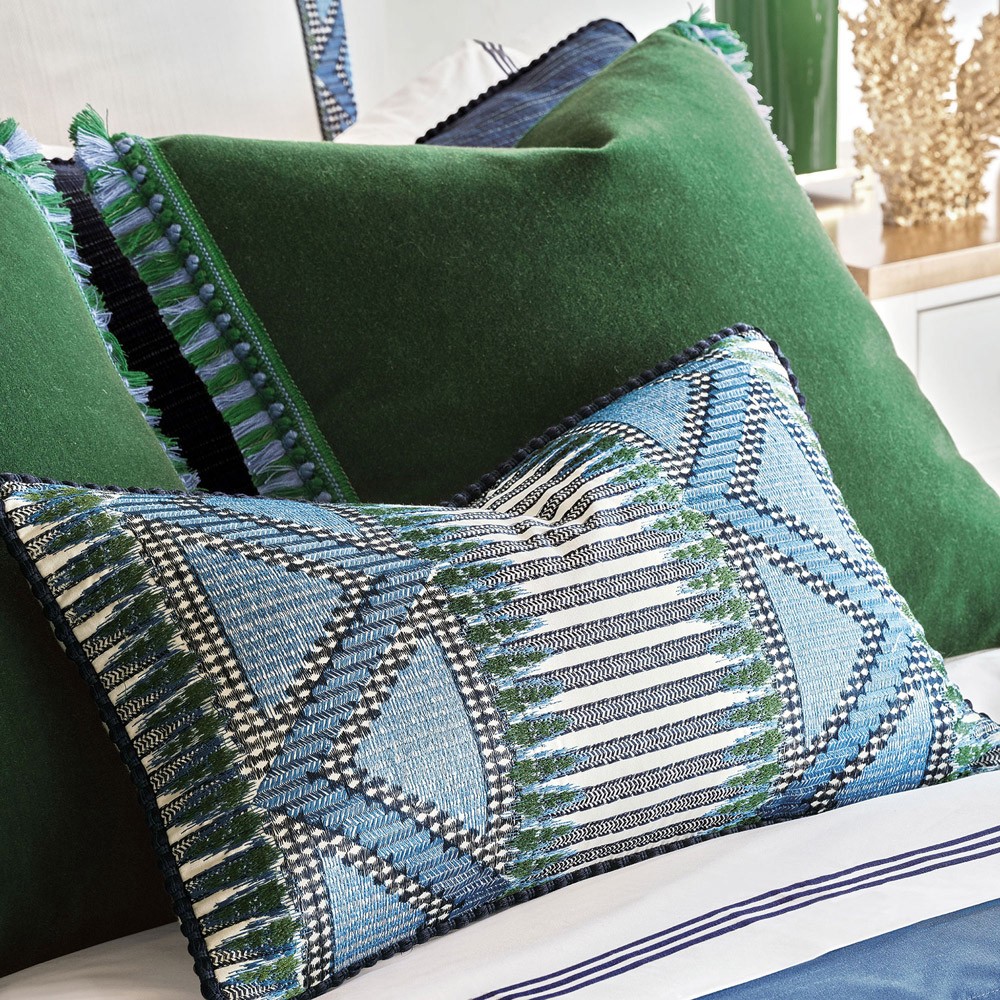 kno クッション リッチグリーン Kierra Updated Traditional Green Mohair Fringe Throw Pillow