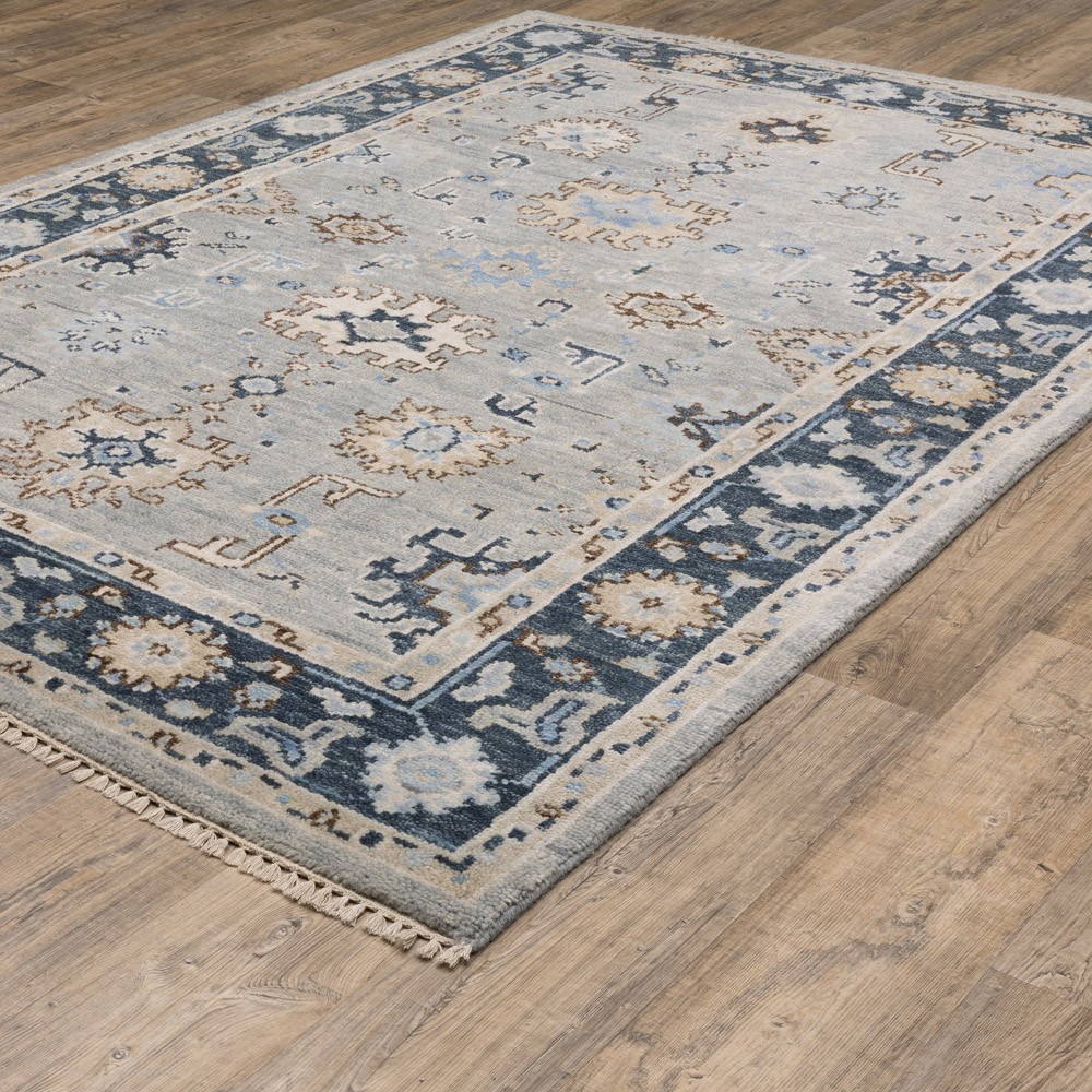 Emery Updated Traditional Light Blue Wool Floral Patterned Rug - 6'x9'|