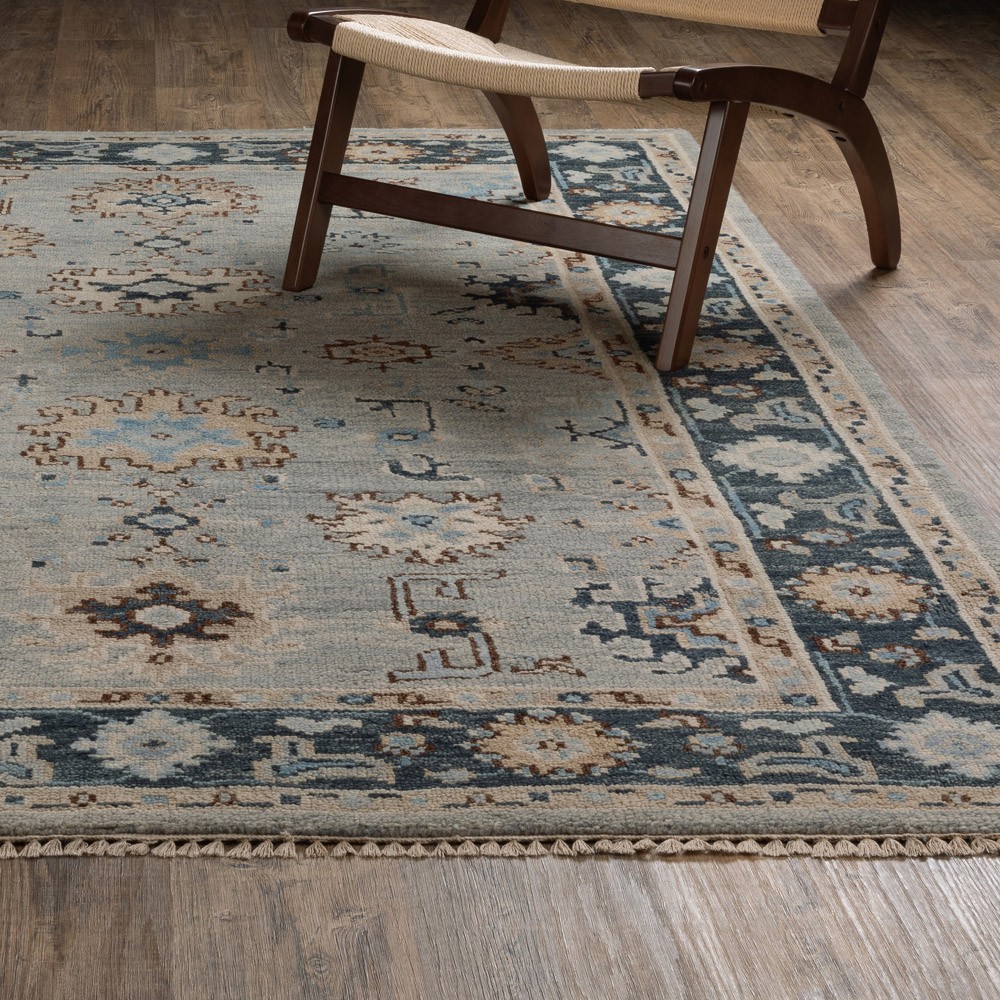 Emery Updated Traditional Light Blue Wool Floral Patterned Rug - 6'x9'|
