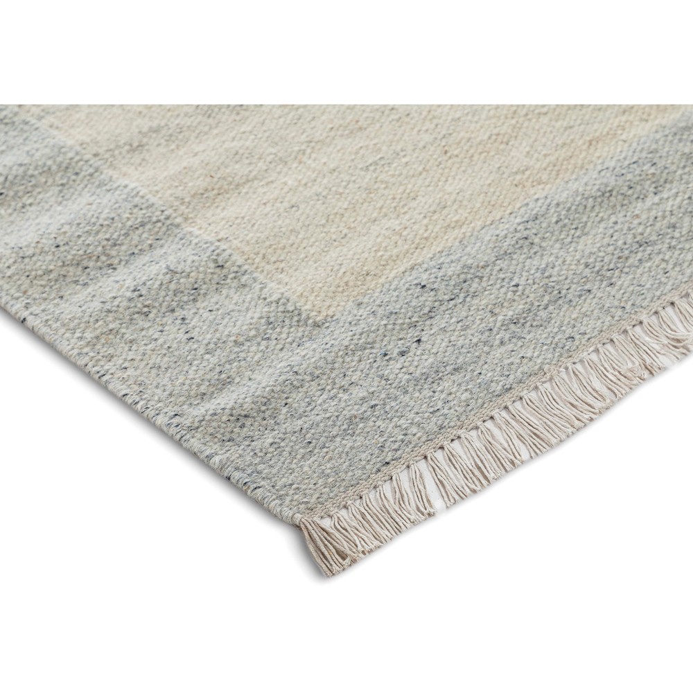 Lemuel Coastal Beach  Light Blue Wool Bordered Patterned Rug - 5'x8'|