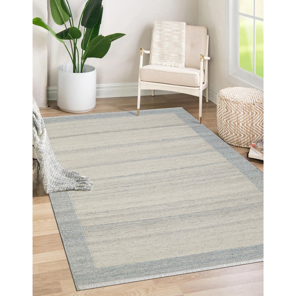 Lemuel Coastal Beach  Light Blue Wool Bordered Patterned Rug - 5'x8'|