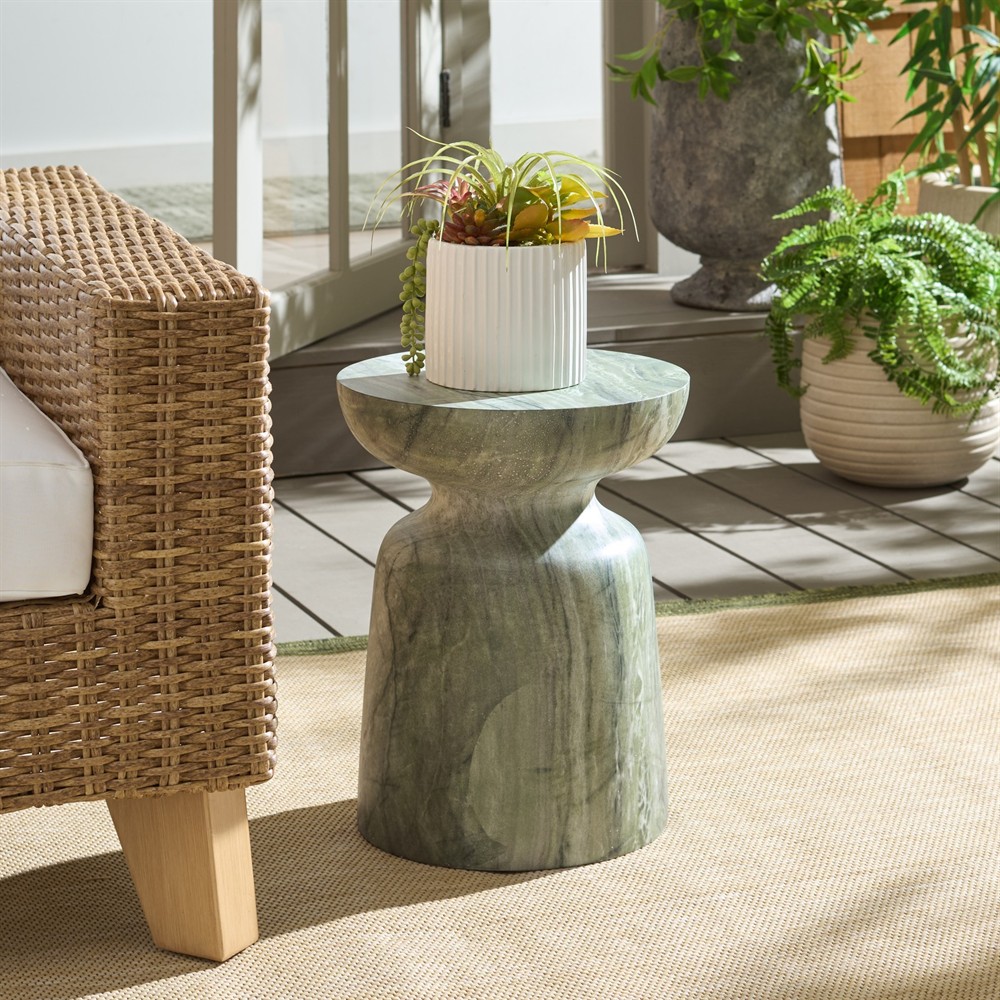 Eden エデン スツール、ダスティスグリーン Tilda Modern Green Marbled Resin Outdoor Garden Stool | Kathy Kuo Home