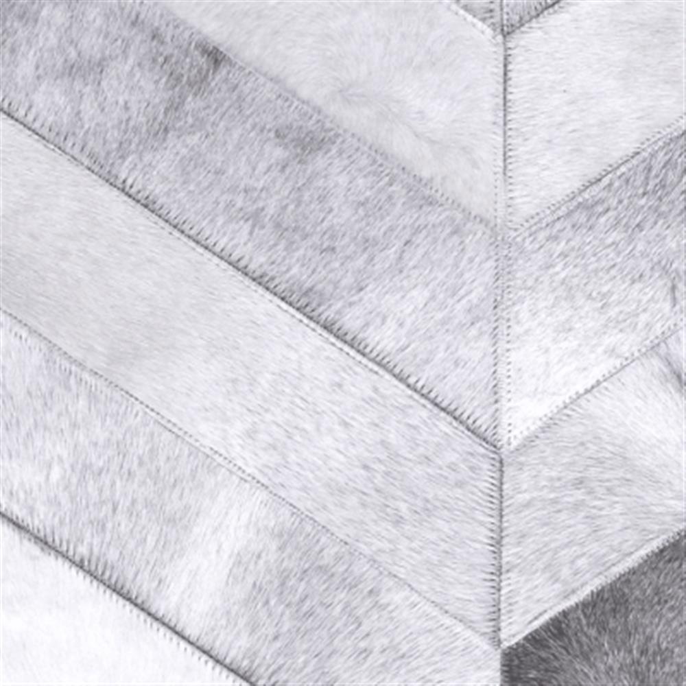 Lucas Modern Classic Silver Hide Chevron Patterned Rug - 5'x8'|