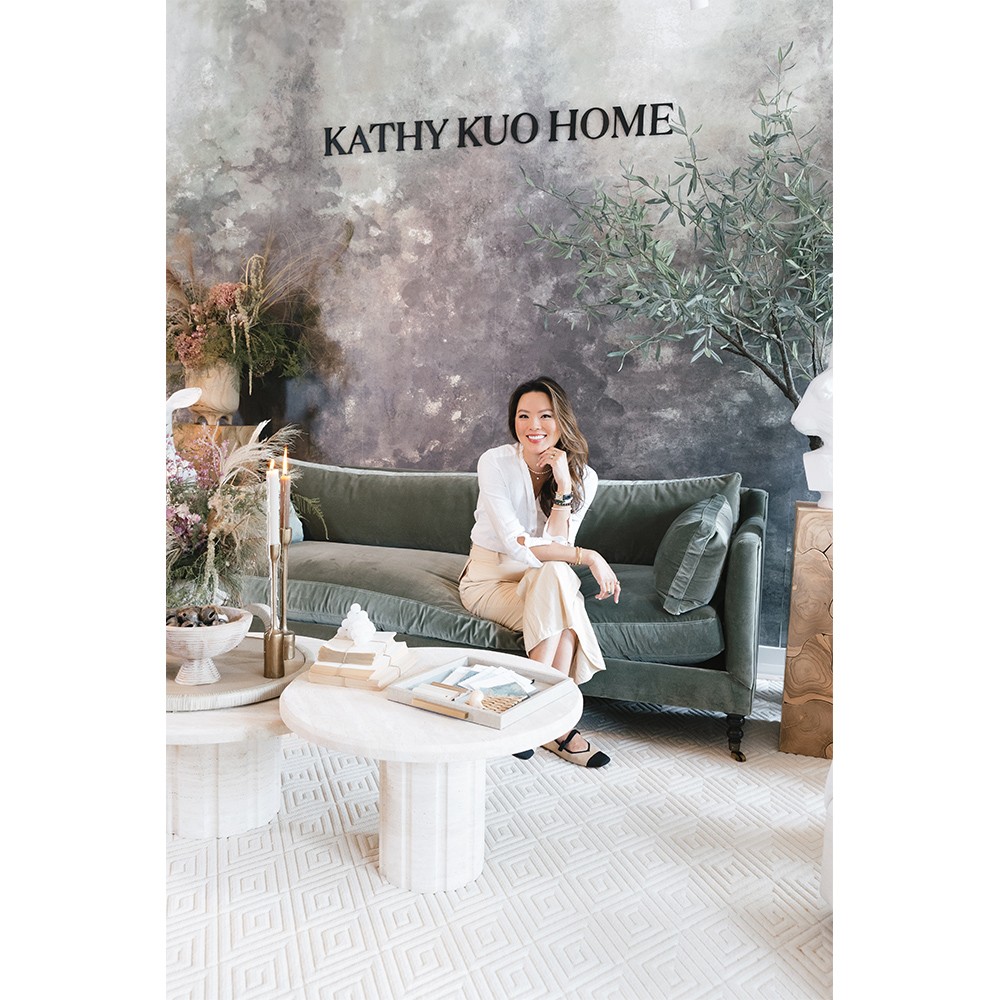 Jude Grapes Modern White Marble Alabaster Grapes Sculpture - Small|