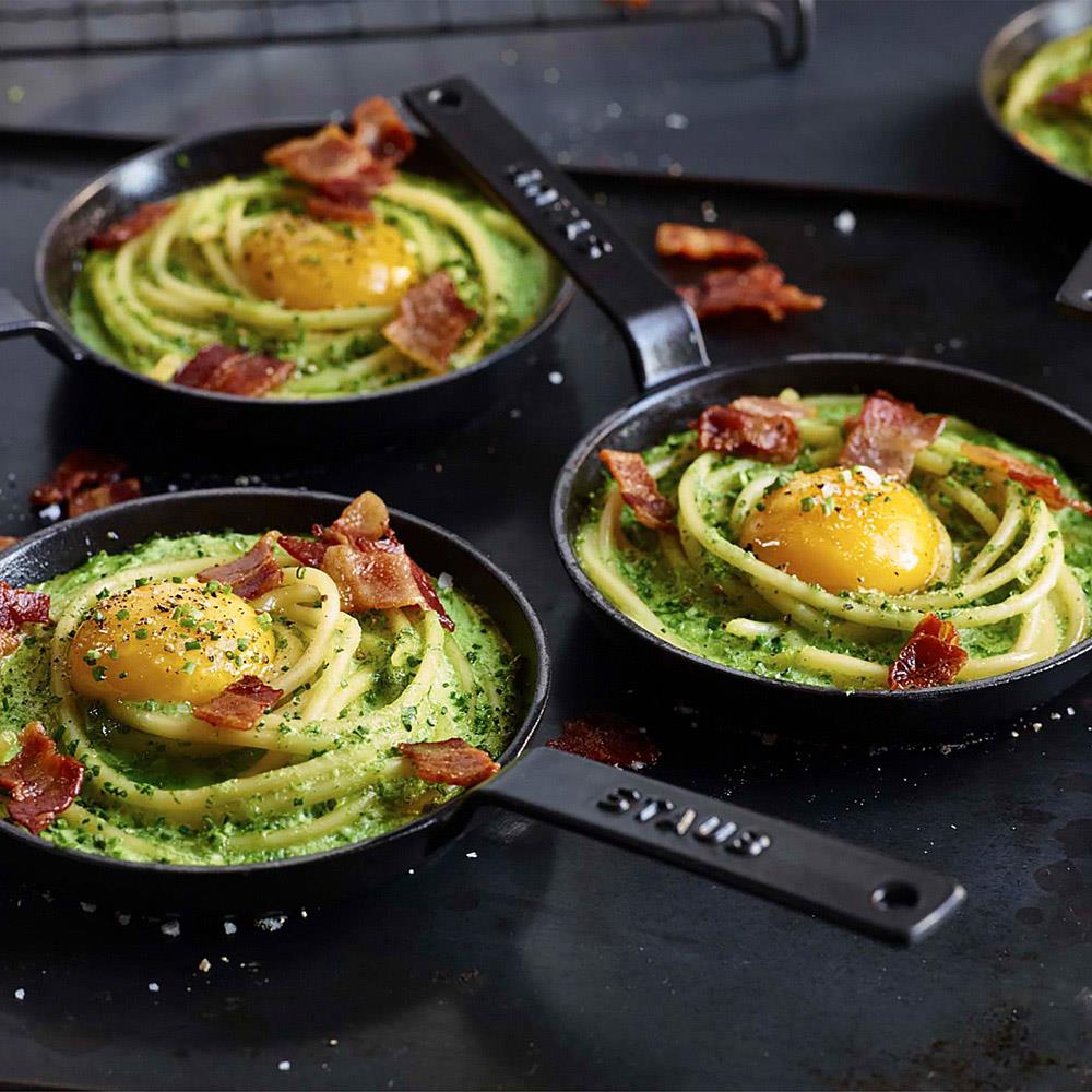 Staub Black Cast Iron Frying Pan - 4..5 Inch|