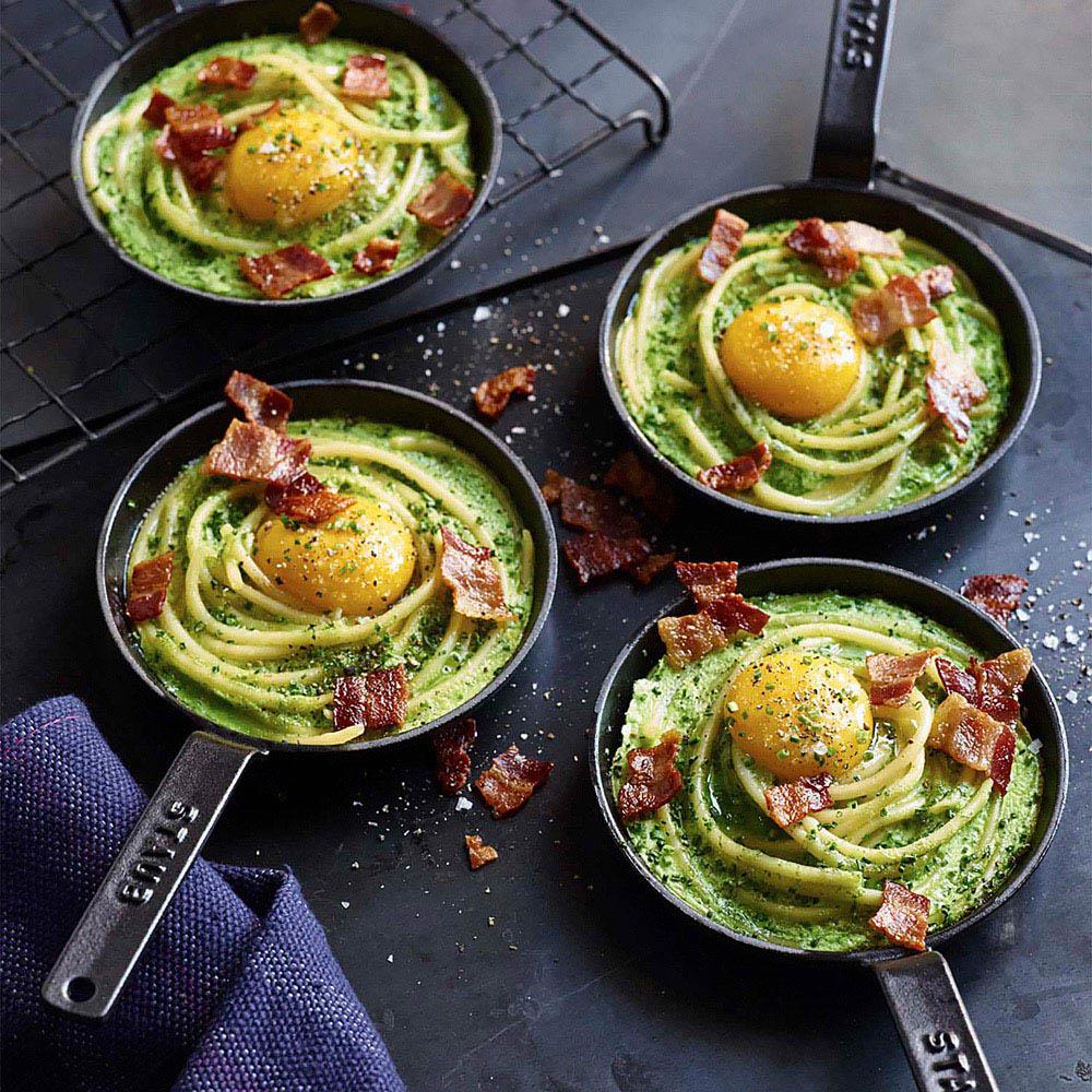 Staub Black Cast Iron Frying Pan - 4..5 Inch|