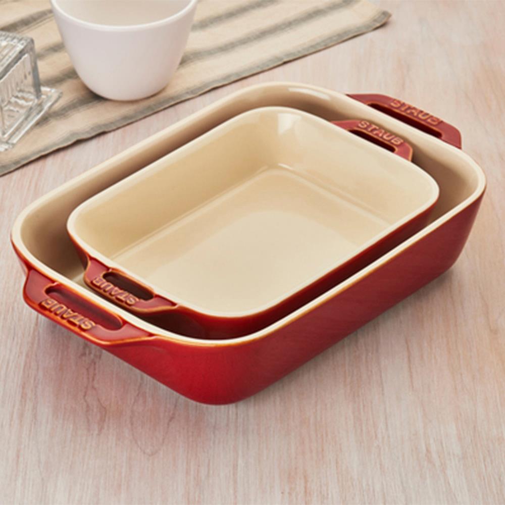 Staub Cherry Red Ceramic Rectangular 2 Piece Bakeware Set|