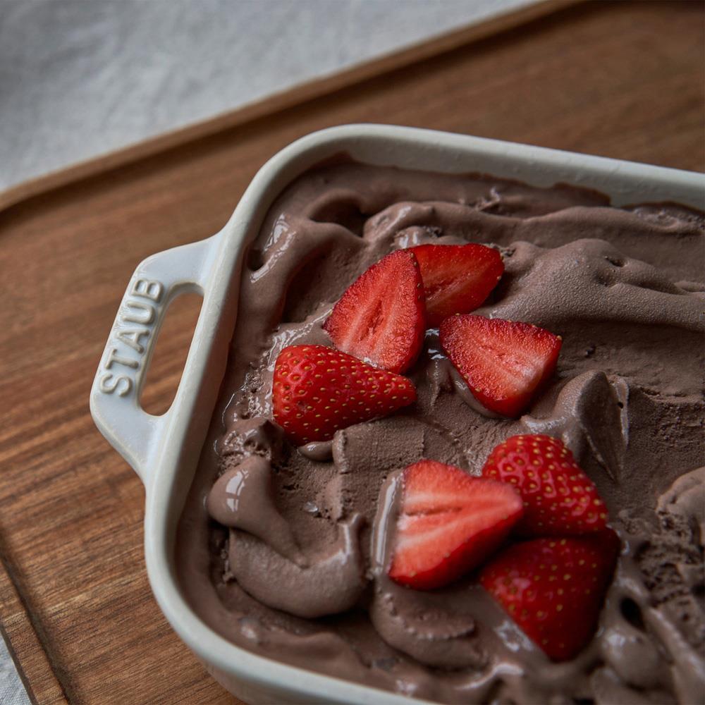 Staub Rustic Ivory Ceramic Rectangular 2 Piece Bakeware Set|