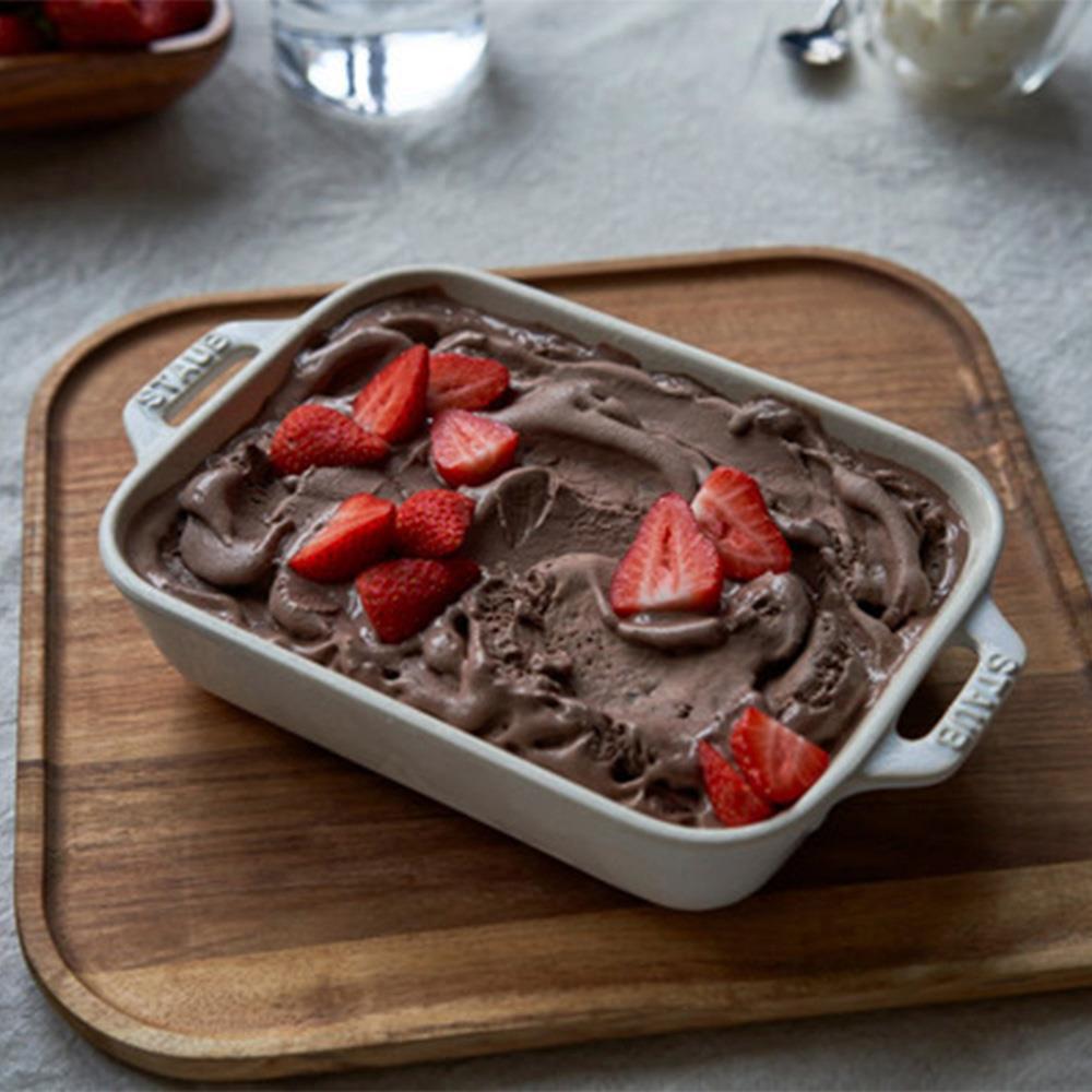 Staub Rustic Ivory Ceramic Rectangular 2 Piece Bakeware Set|