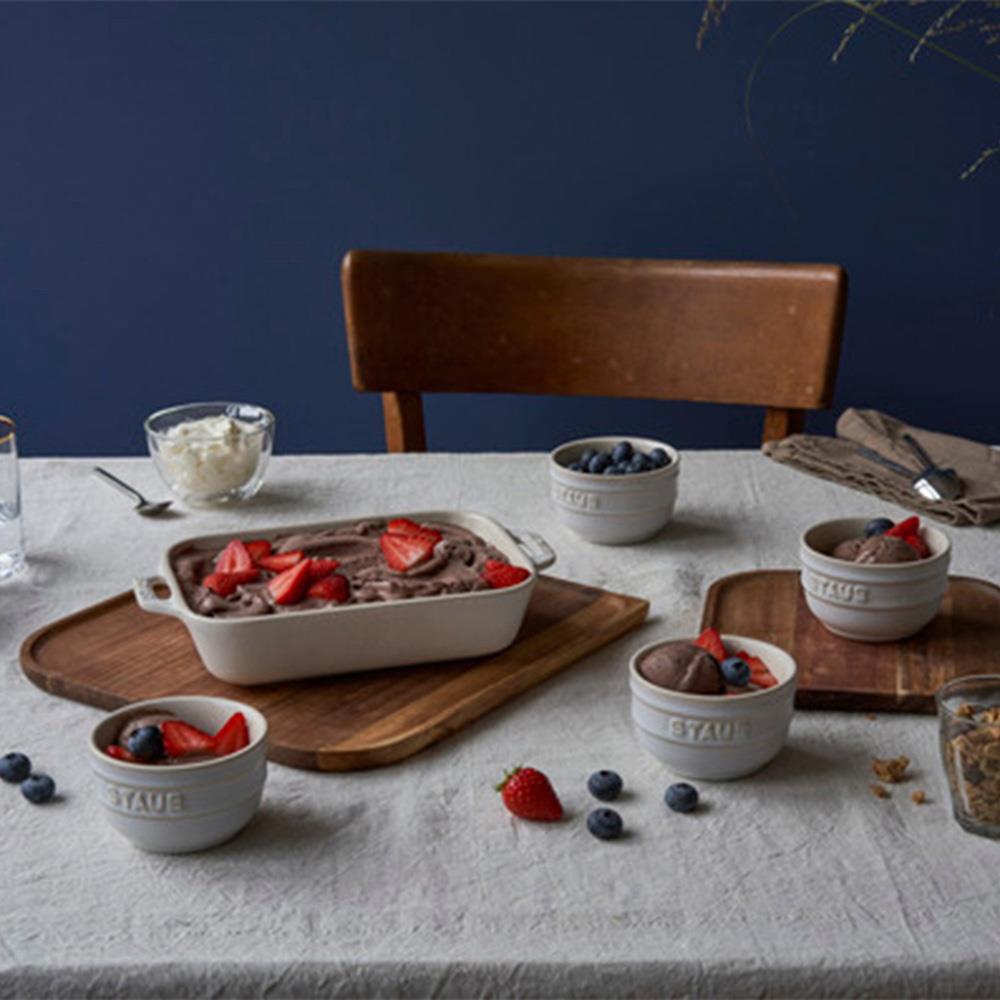 Staub Rustic Ivory Ceramic Rectangular 2 Piece Bakeware Set|