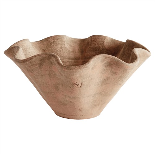 Elara French Country Tan Clay Scalloped Outdoor Pot Planter