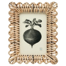 Pigeon and Poodle Sevona Coastal Natural Woven Cane Scalloped Photo Frame - 4x6