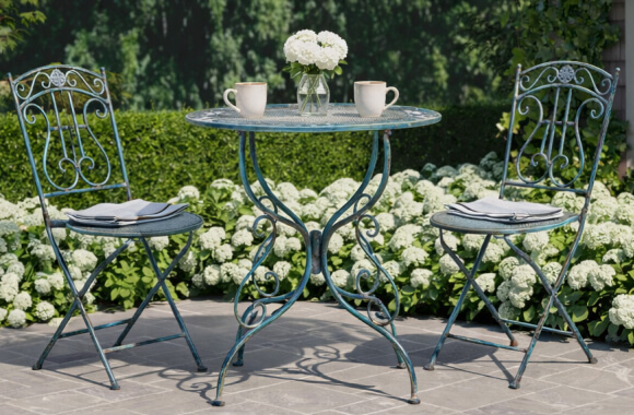 Shop Outdoor Dining